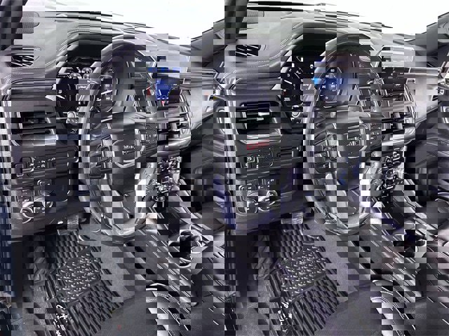 Used 2021 GMC Yukon XL SLT w/ SLT Premium Package image 10