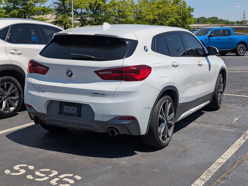 Used 2018 BMW X2 sDrive28i w/ M SportX Package FWD image 3