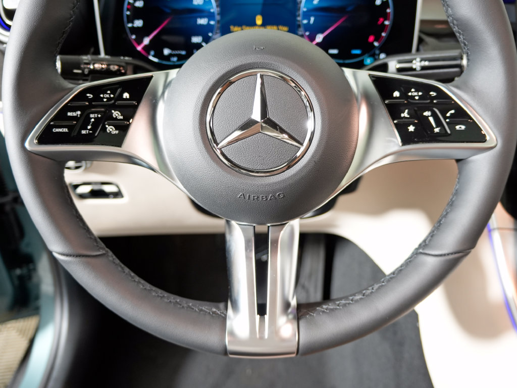 Certified 2026 Mercedes-Benz GLC 300 4MATIC image 16
