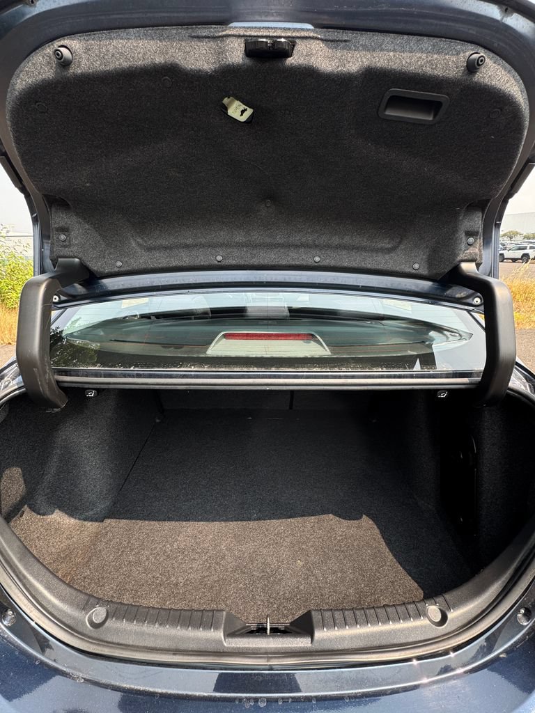 Used 2016 MAZDA MAZDA3 i Touring FWD image 9