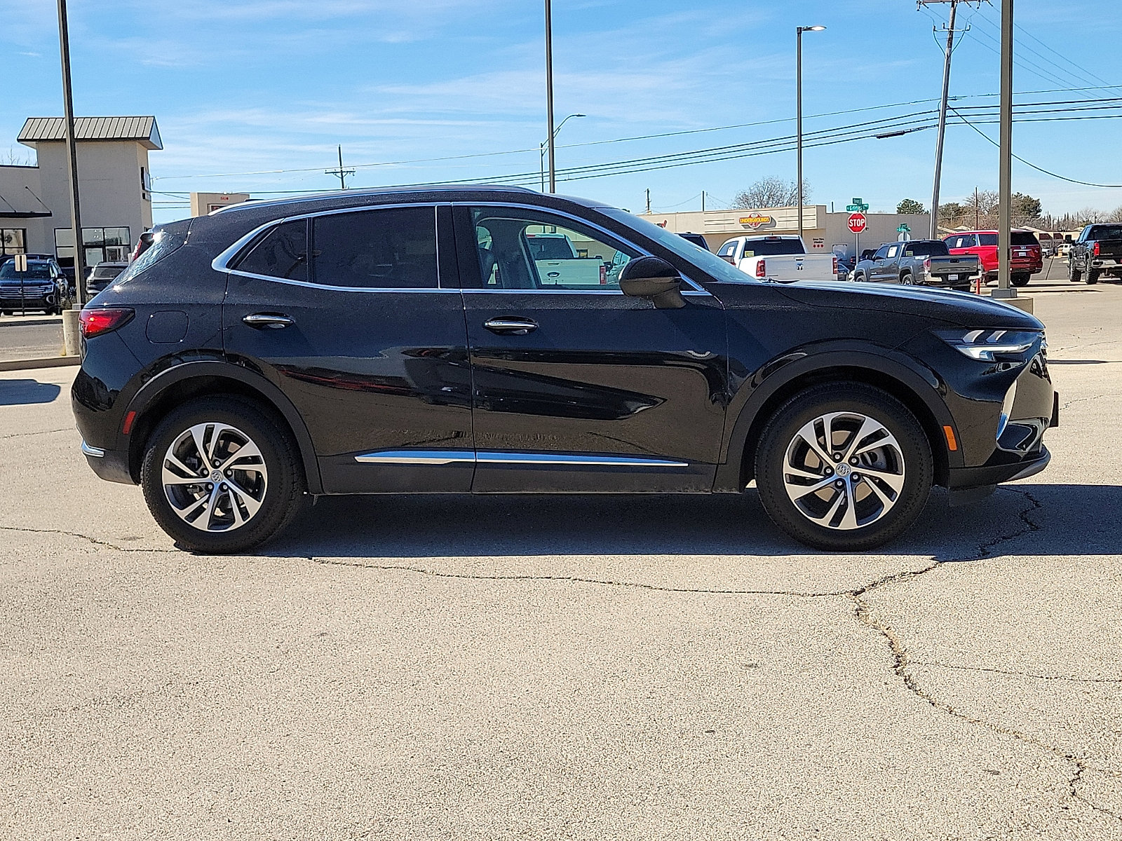 Used 2023 Buick Envision Essence image 5