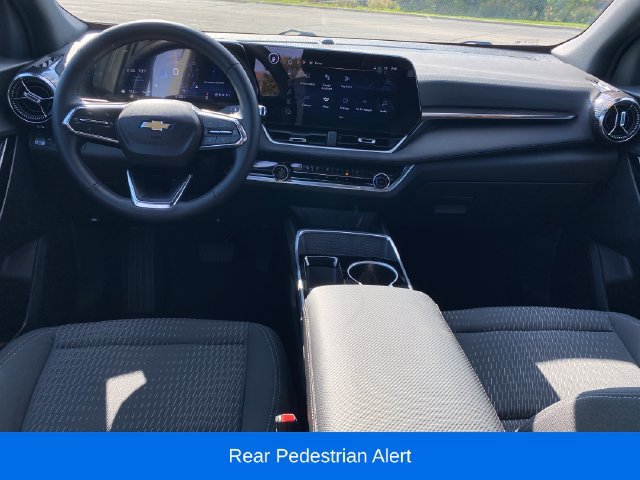 Used 2025 Chevrolet Equinox LT w/ Safety and Technology Package AWD/4WD image 5