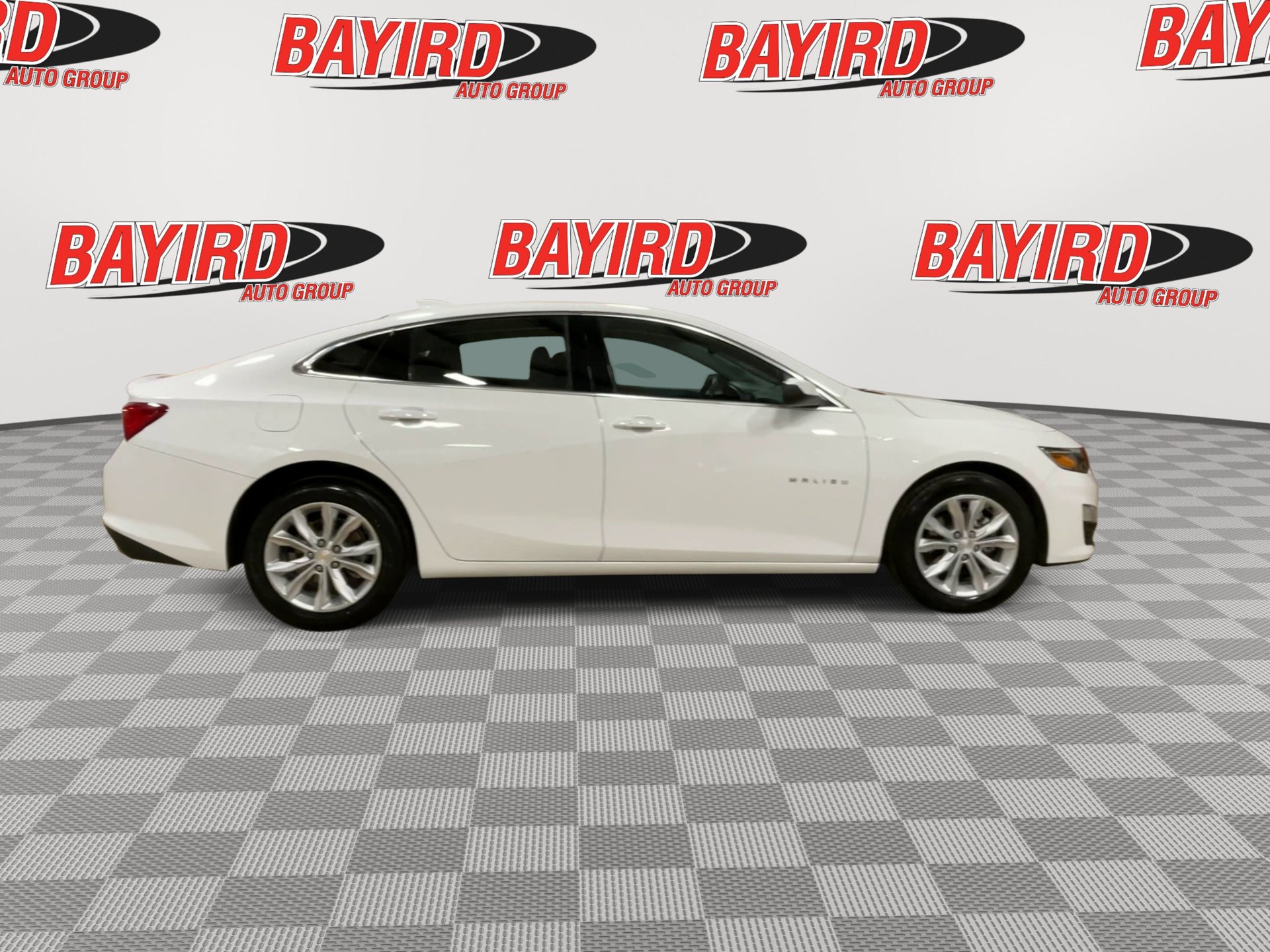Used 2024 Chevrolet Malibu LT FWD image 9
