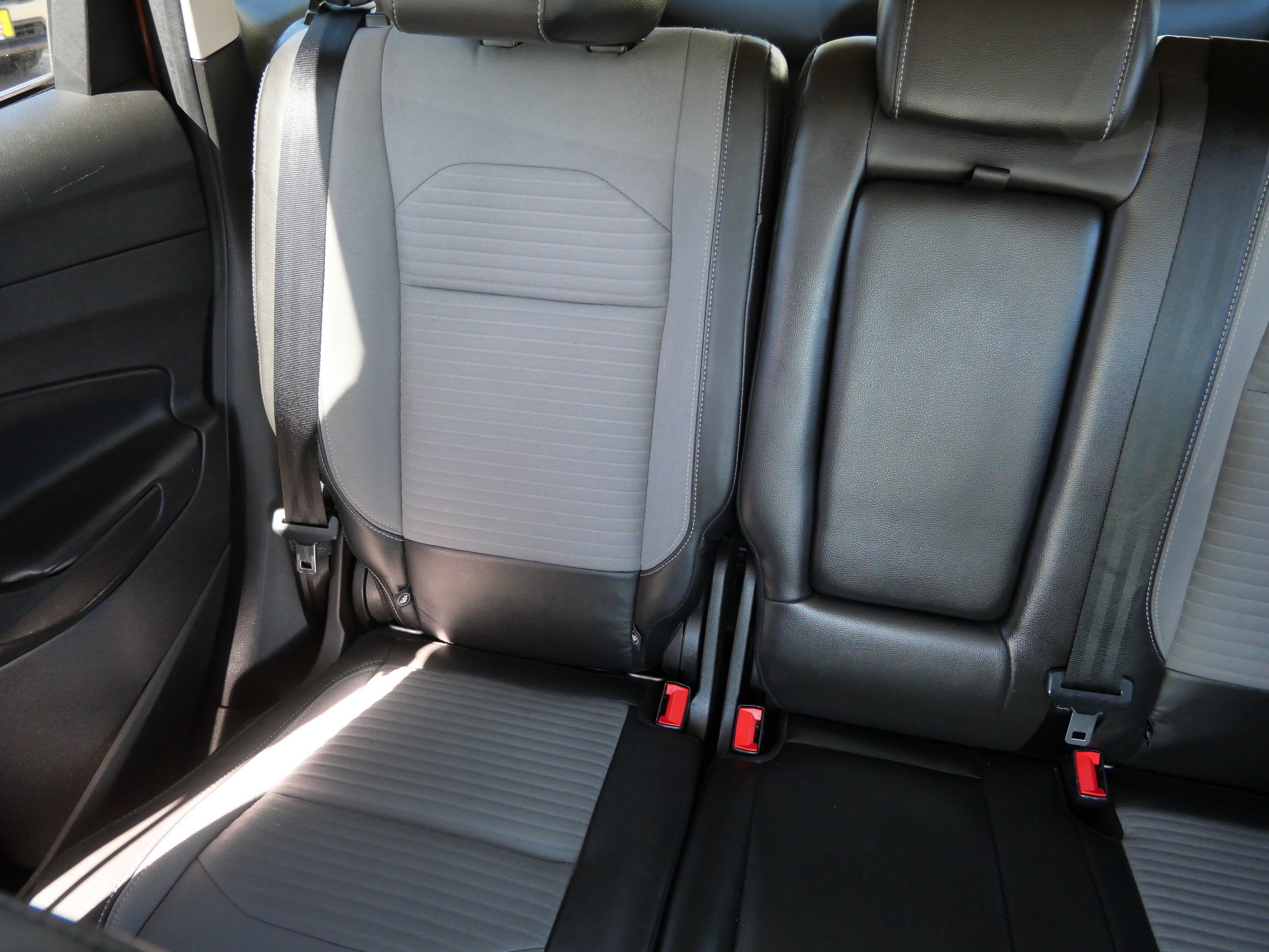 Used 2017 Ford Escape SE w/ Equipment Group 201A AWD/4WD image 12