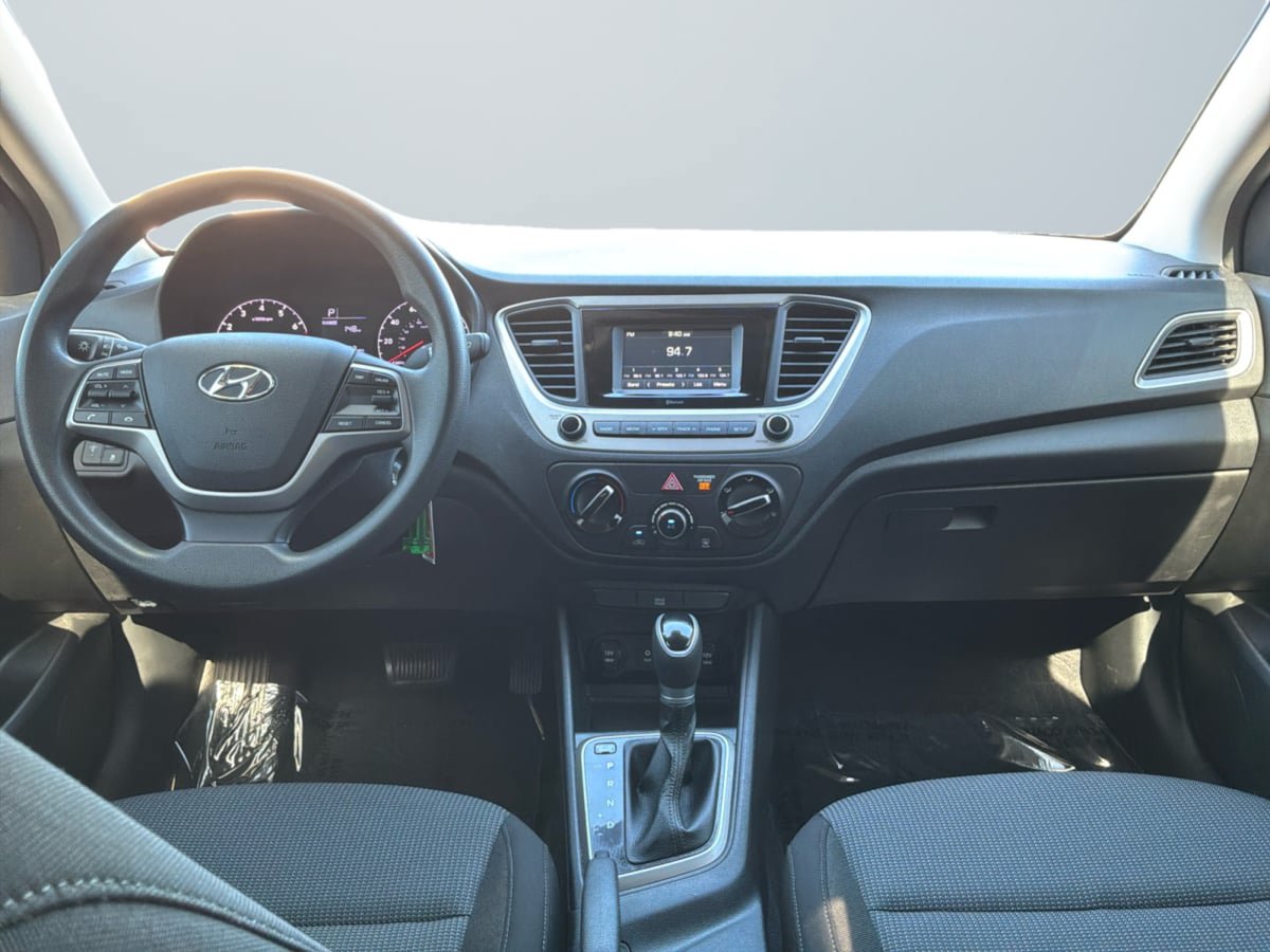 Used 2021 Hyundai Accent SE FWD image 10