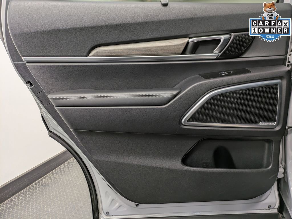 Certified 2022 Kia Telluride SX w/ Nightfall Edition Package image 22