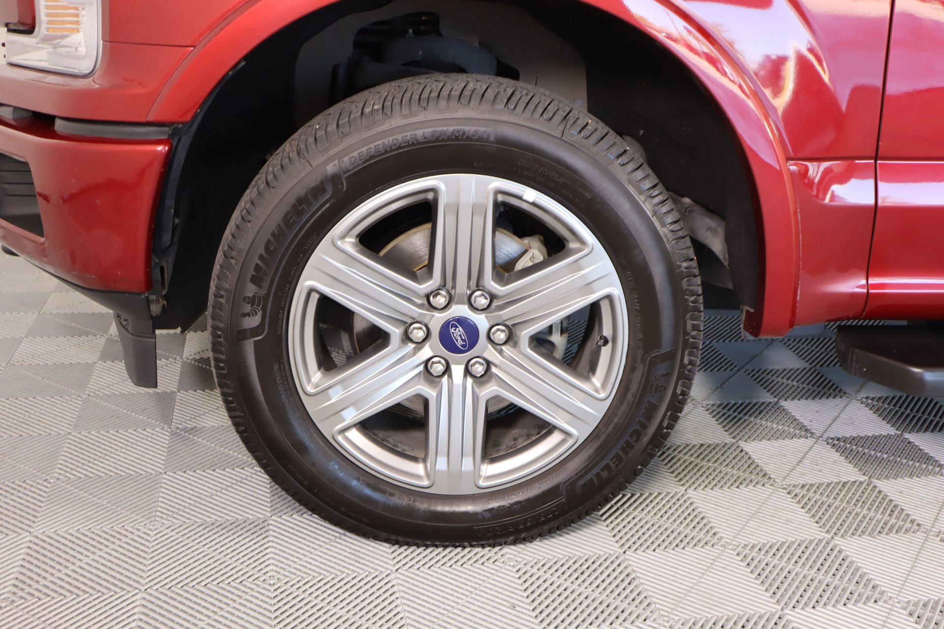 Used 2018 Ford F150 Lariat w/ Equipment Group 502A Luxury image 20