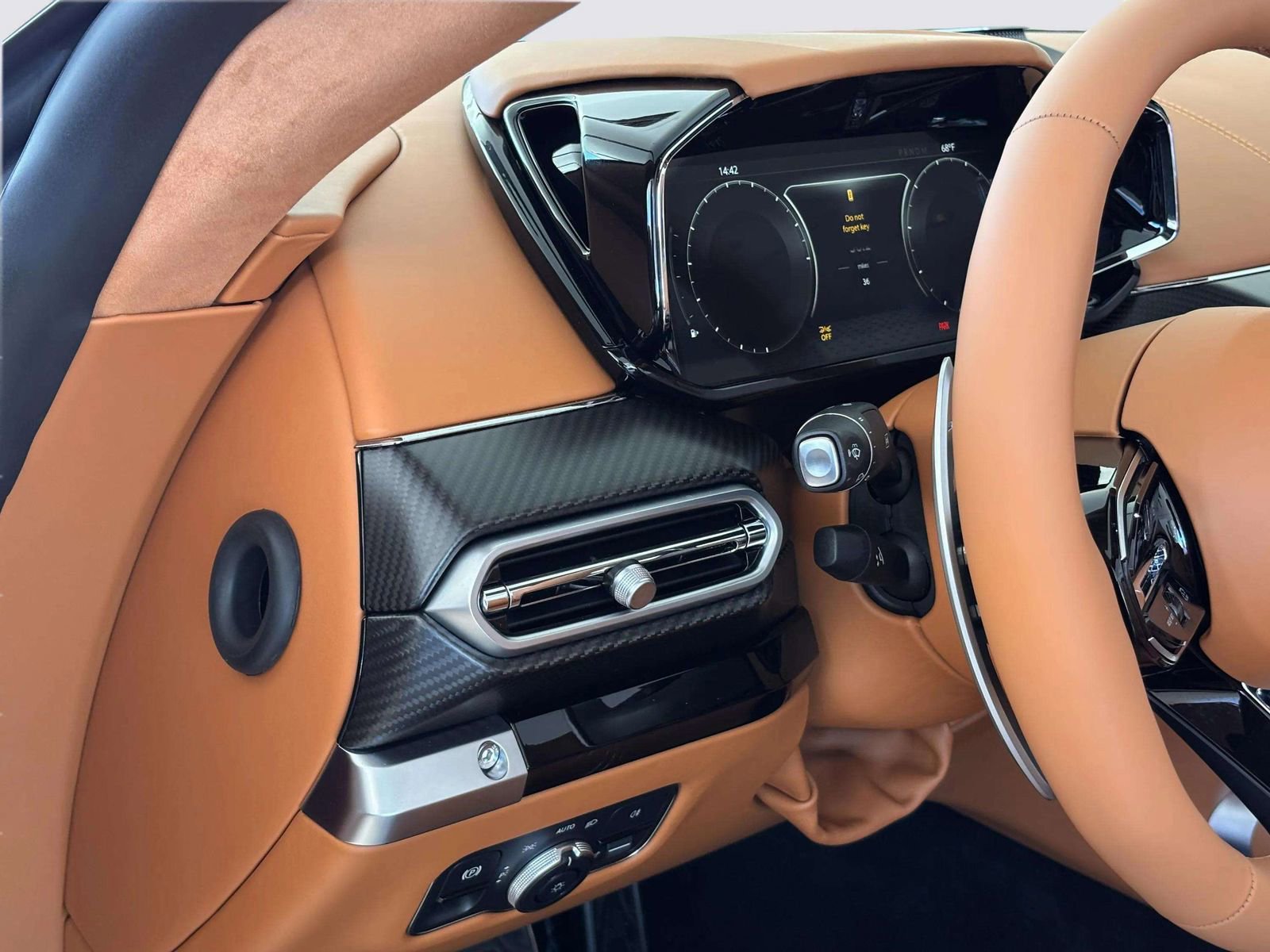 New 2026 Aston Martin V8 Vantage S image 28