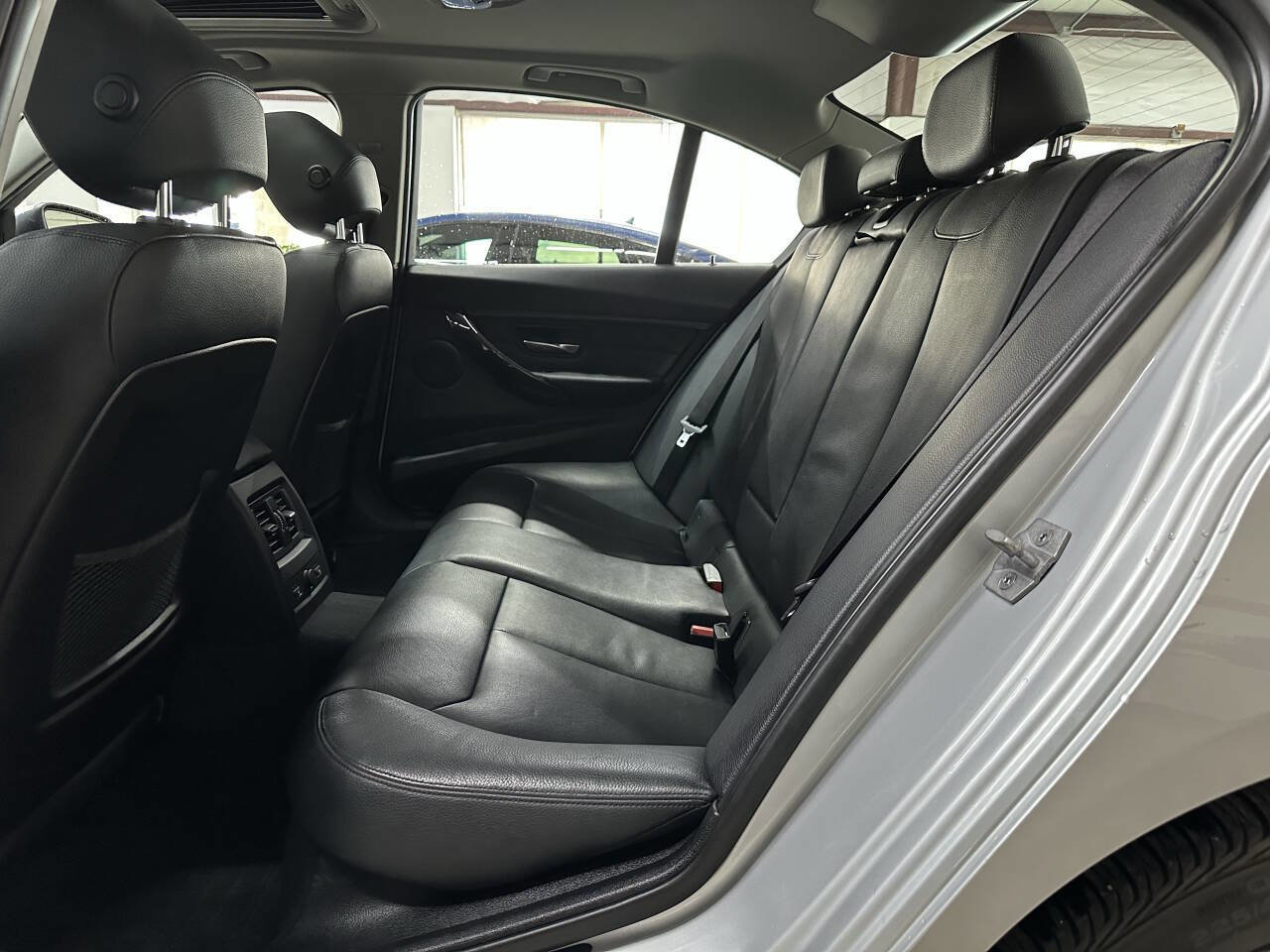 Used 2015 BMW 328i xDrive Sedan AWD/4WD image 13