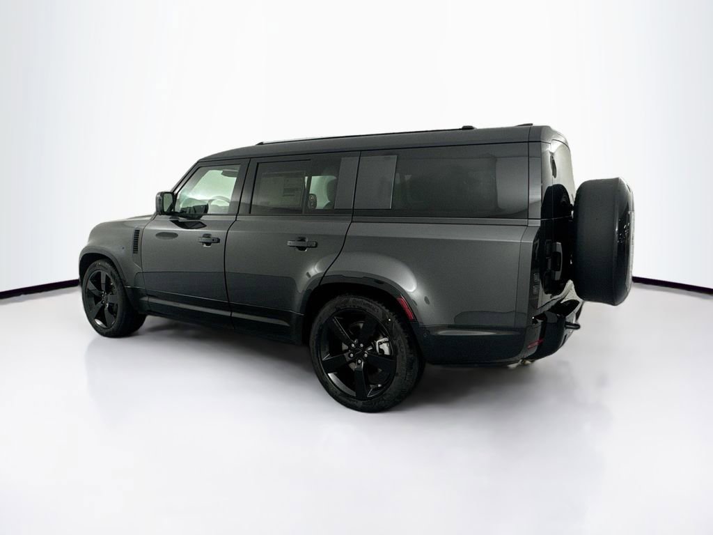 New 2026 Land Rover Defender 130 X-Dynamic SE image 7