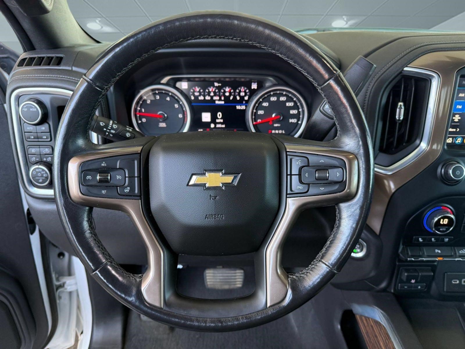 Used 2022 Chevrolet Silverado 1500 High Country w/ Z71 Off-Road Package AWD/4WD image 11