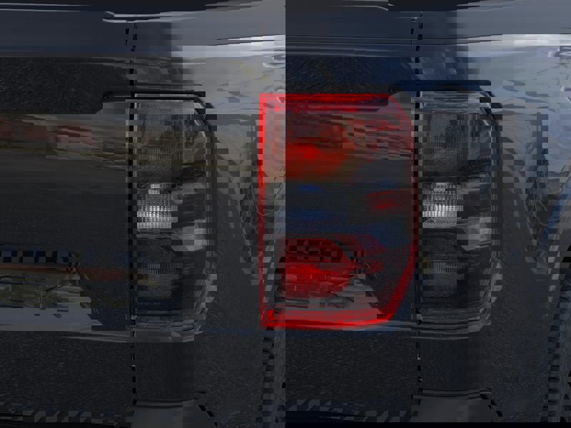 New 2025 Ford Maverick Lariat w/ Black Appearance Package image 22