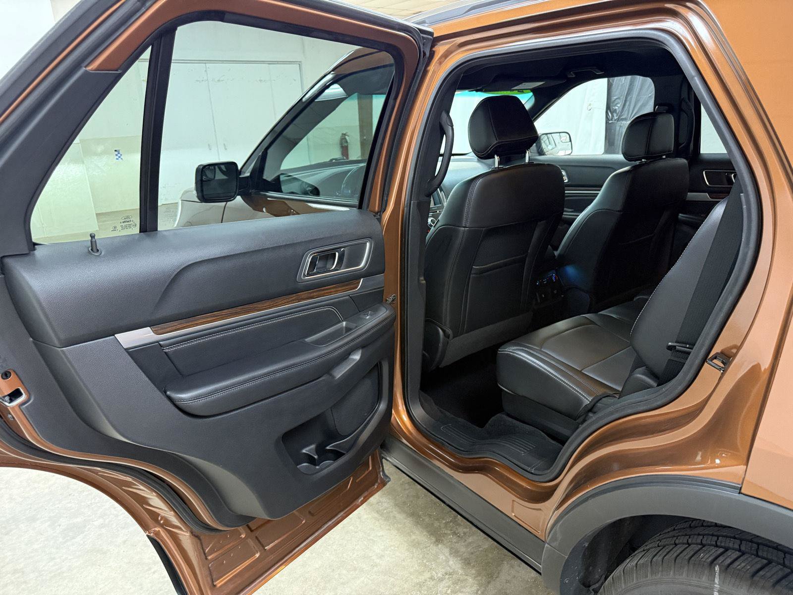 Used 2017 Ford Explorer Limited AWD/4WD image 22
