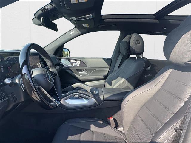 New 2026 Mercedes-Benz GLS 580 4MATIC image 16