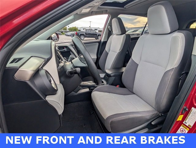 Used 2015 Toyota RAV4 XLE image 4