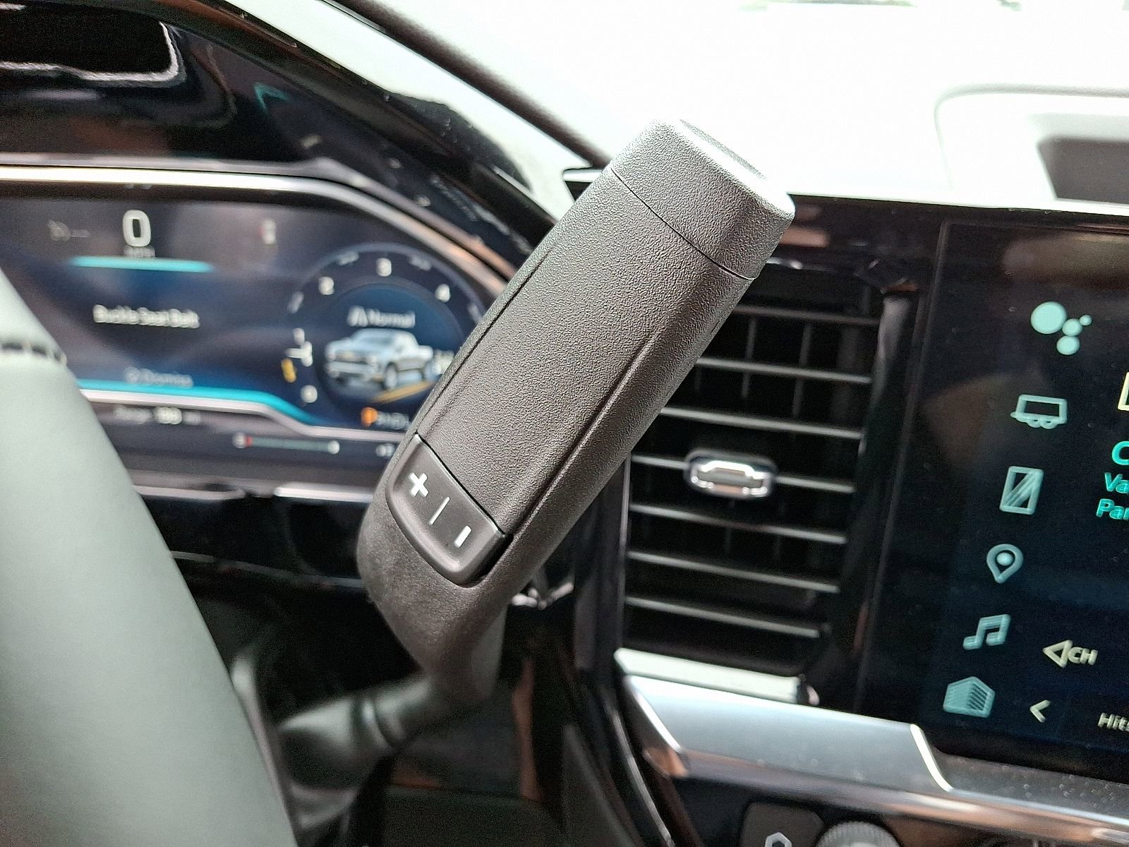 Certified 2025 Chevrolet Silverado 1500 LT image 15