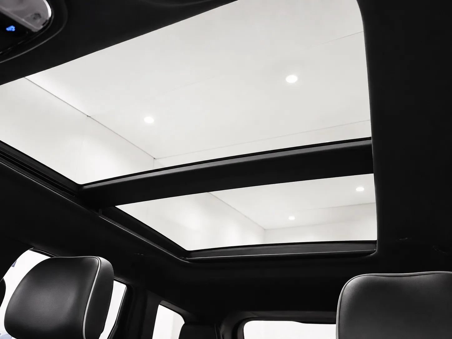 Used 2019 Jeep Grand Cherokee Summit AWD/4WD image 50