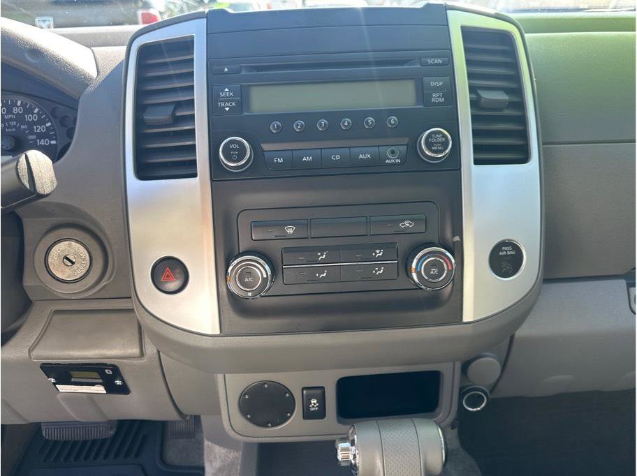 Used 2016 Nissan Frontier S image 15