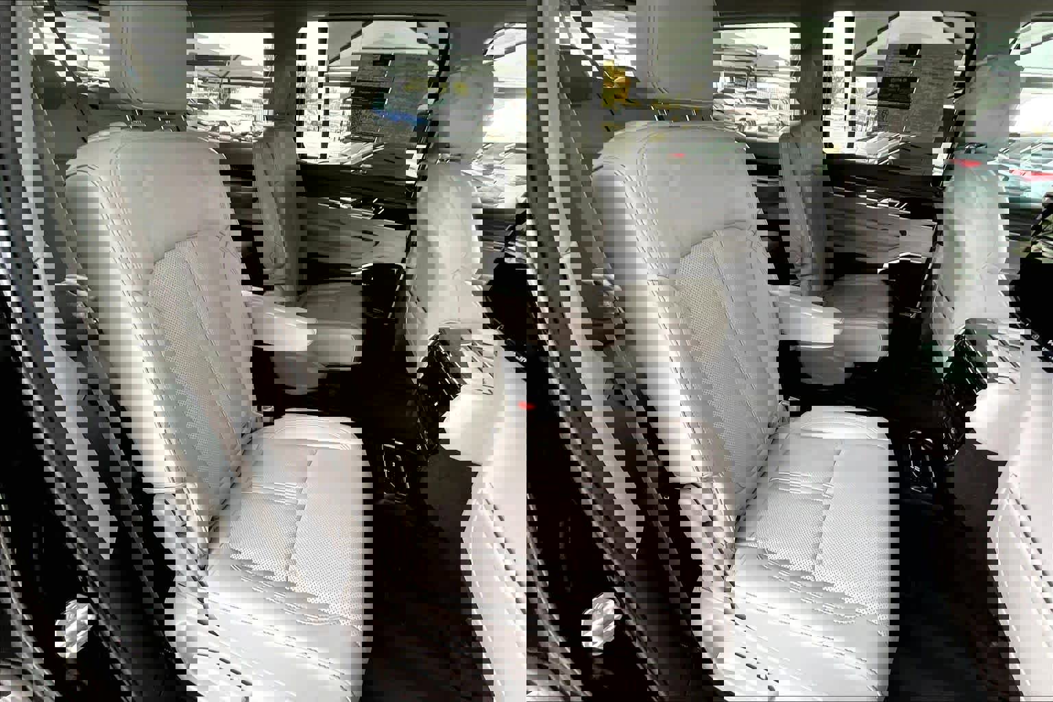 Used 2022 Jeep Wagoneer Series III w/ Premium Group I image 19