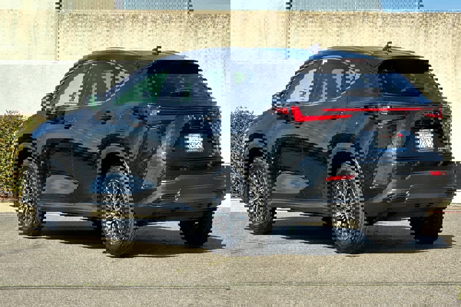 Certified 2025 Lexus NX 350h AWD w/ Accessory Package (2T) image 7