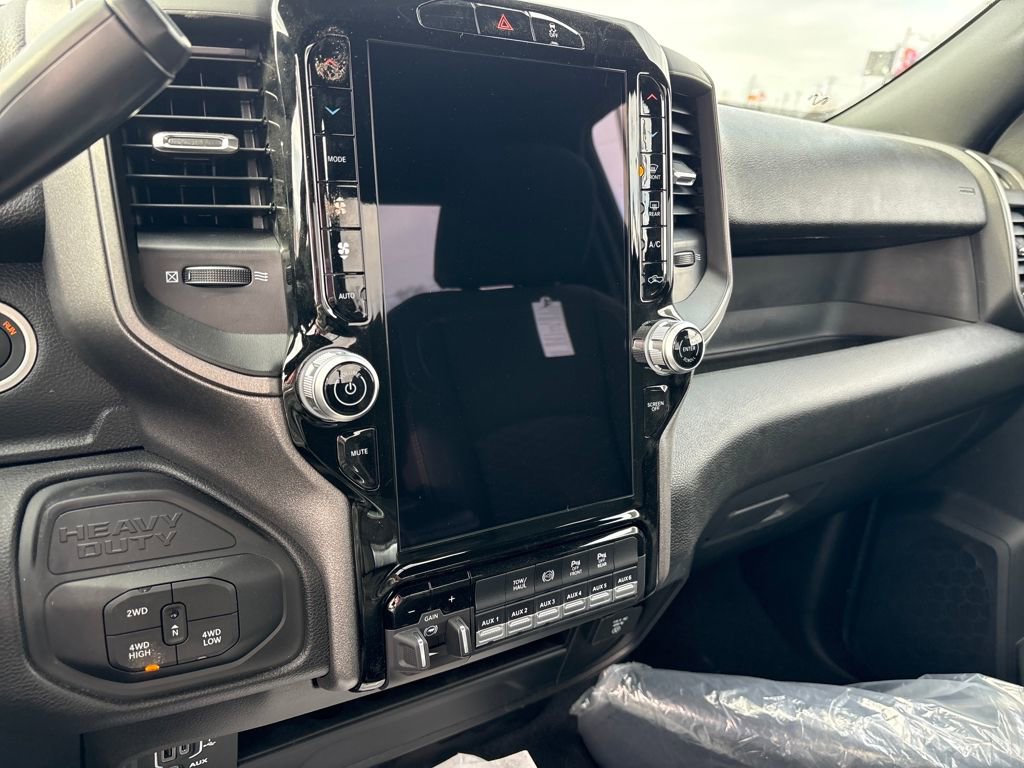 New 2026 RAM 3500 Tradesman AWD/4WD image 25