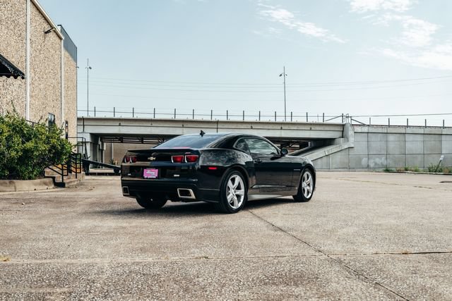 Used 2010 Chevrolet Camaro SS w/ LPO, Ground Effects Package RWD image 23