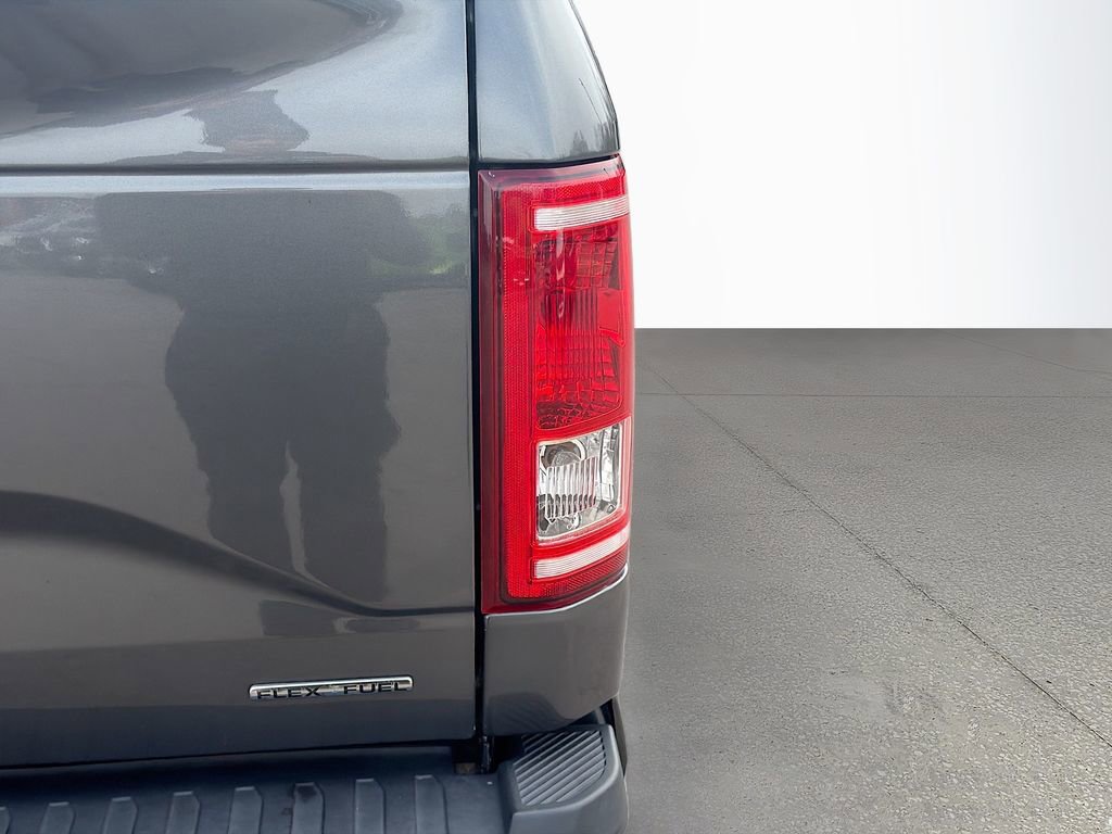 Used 2016 Ford F150 XLT image 38