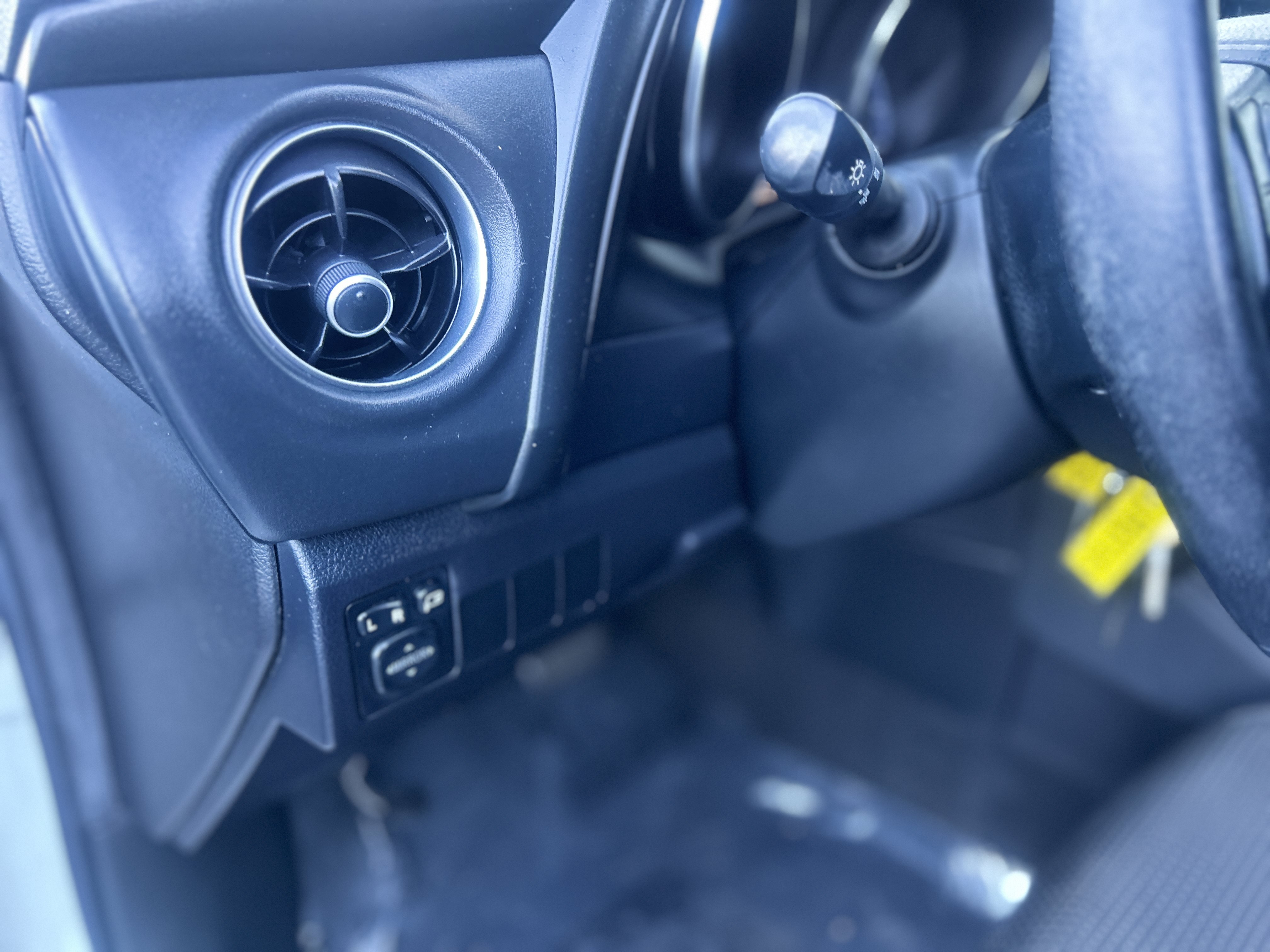 Used 2016 Scion iM FWD image 8