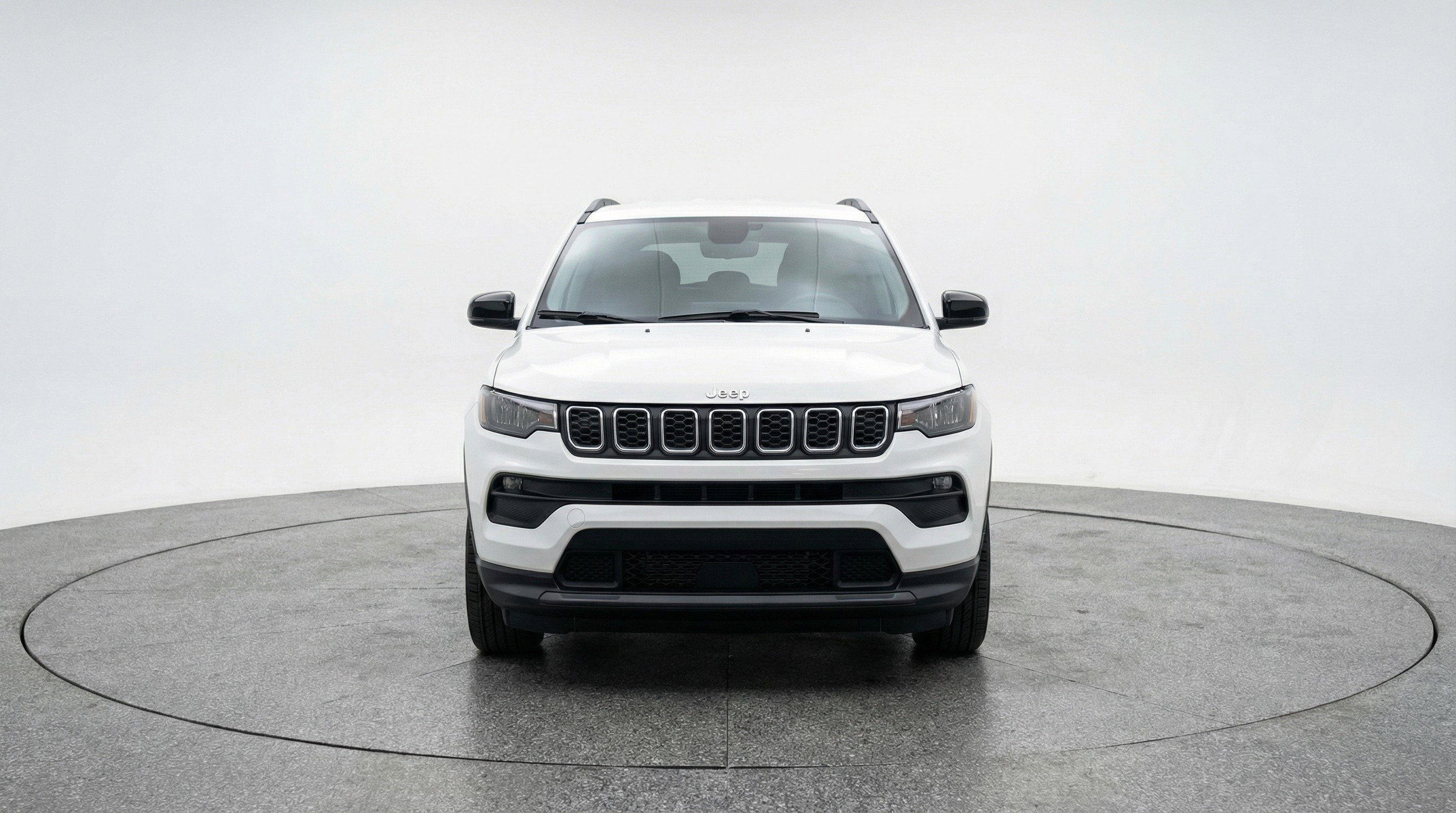 Used 2025 Jeep Compass Latitude image 2