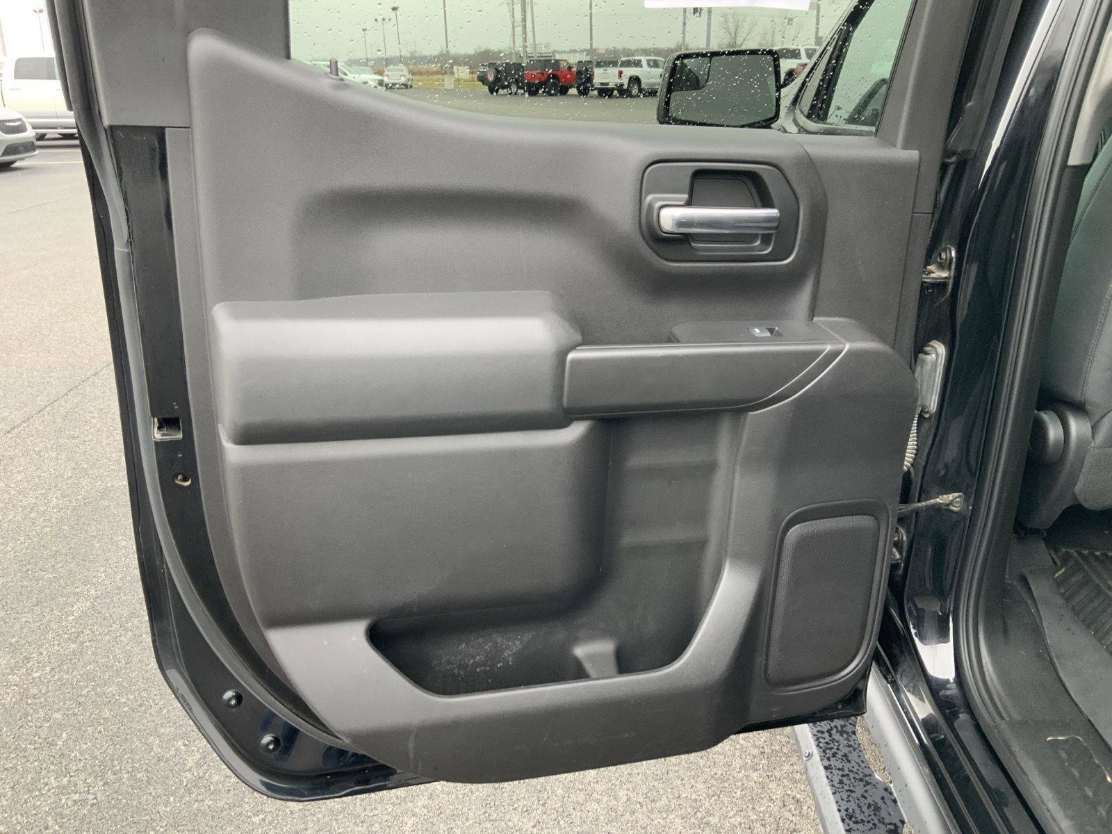 Used 2019 Chevrolet Silverado 1500 Custom Trail Boss w/ Custom Convenience Package image 47