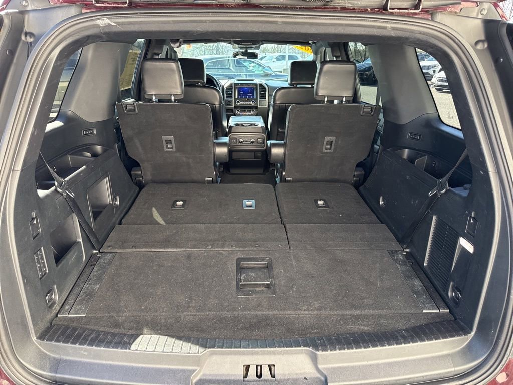 Used 2021 Ford Expedition XLT image 11