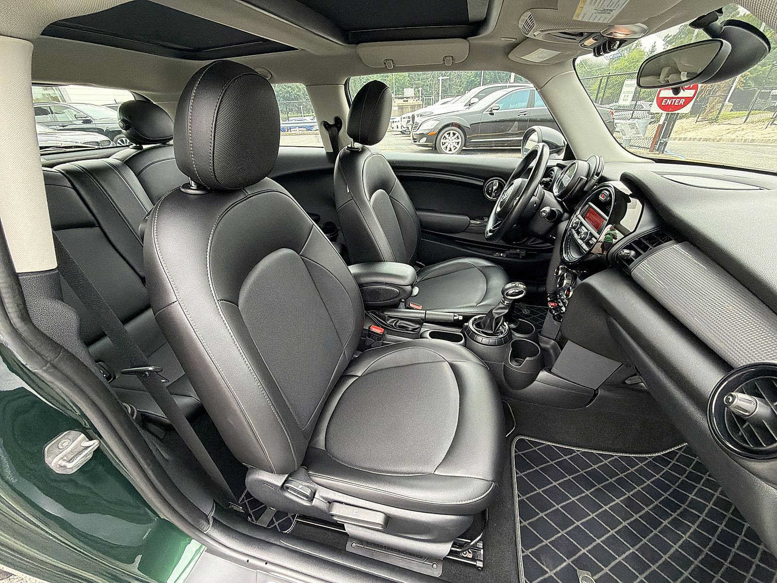Used 2015 MINI Cooper 2-Door Hardtop FWD image 22