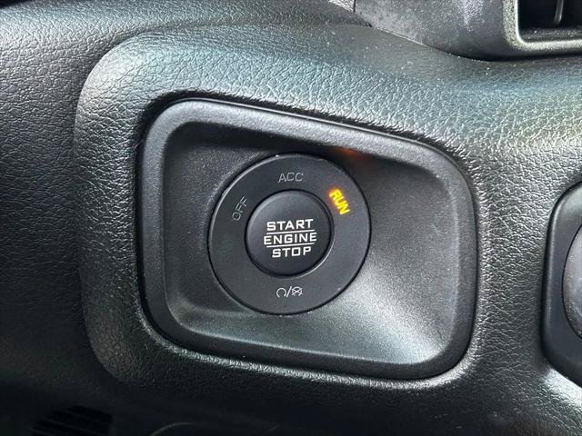 Certified 2025 Jeep Gladiator Sport AWD/4WD image 23
