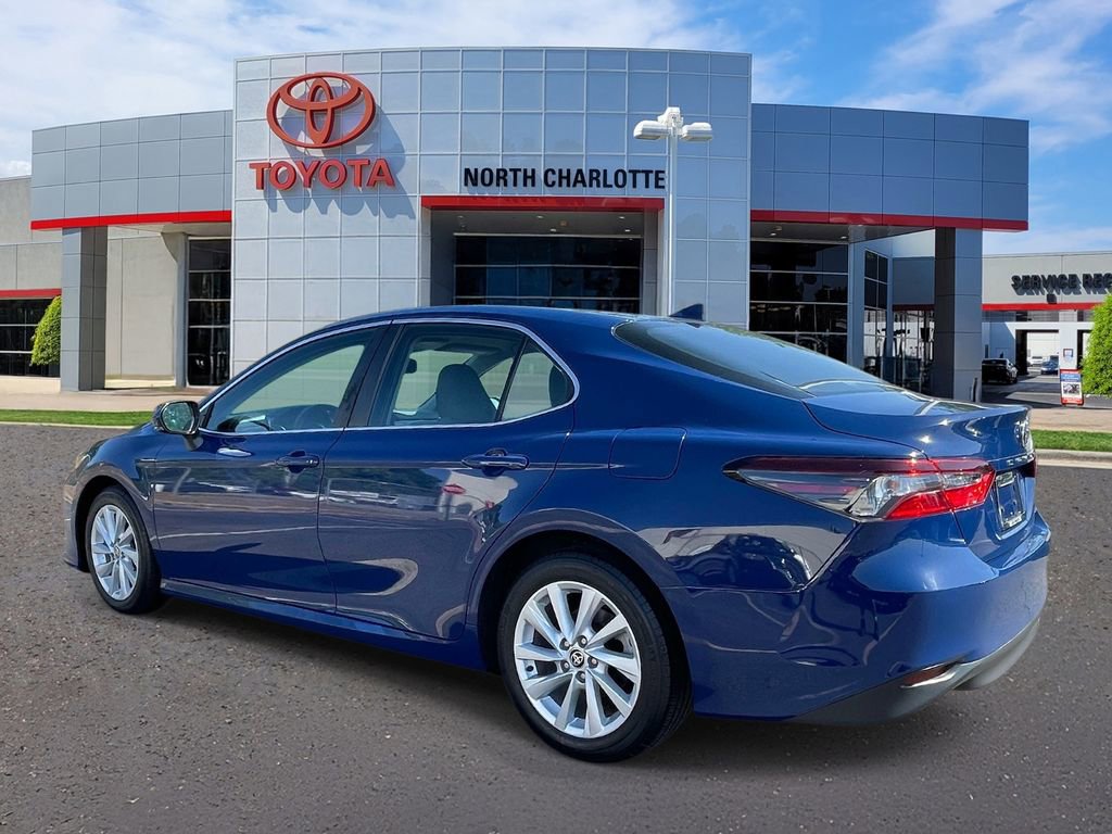 Used 2023 Toyota Camry LE w/ Convenience Package FWD image 6