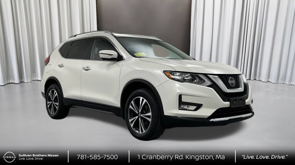 Certified 2020 Nissan Rogue SV w/ Sun & Sound Touring Package AWD/4WD image 3