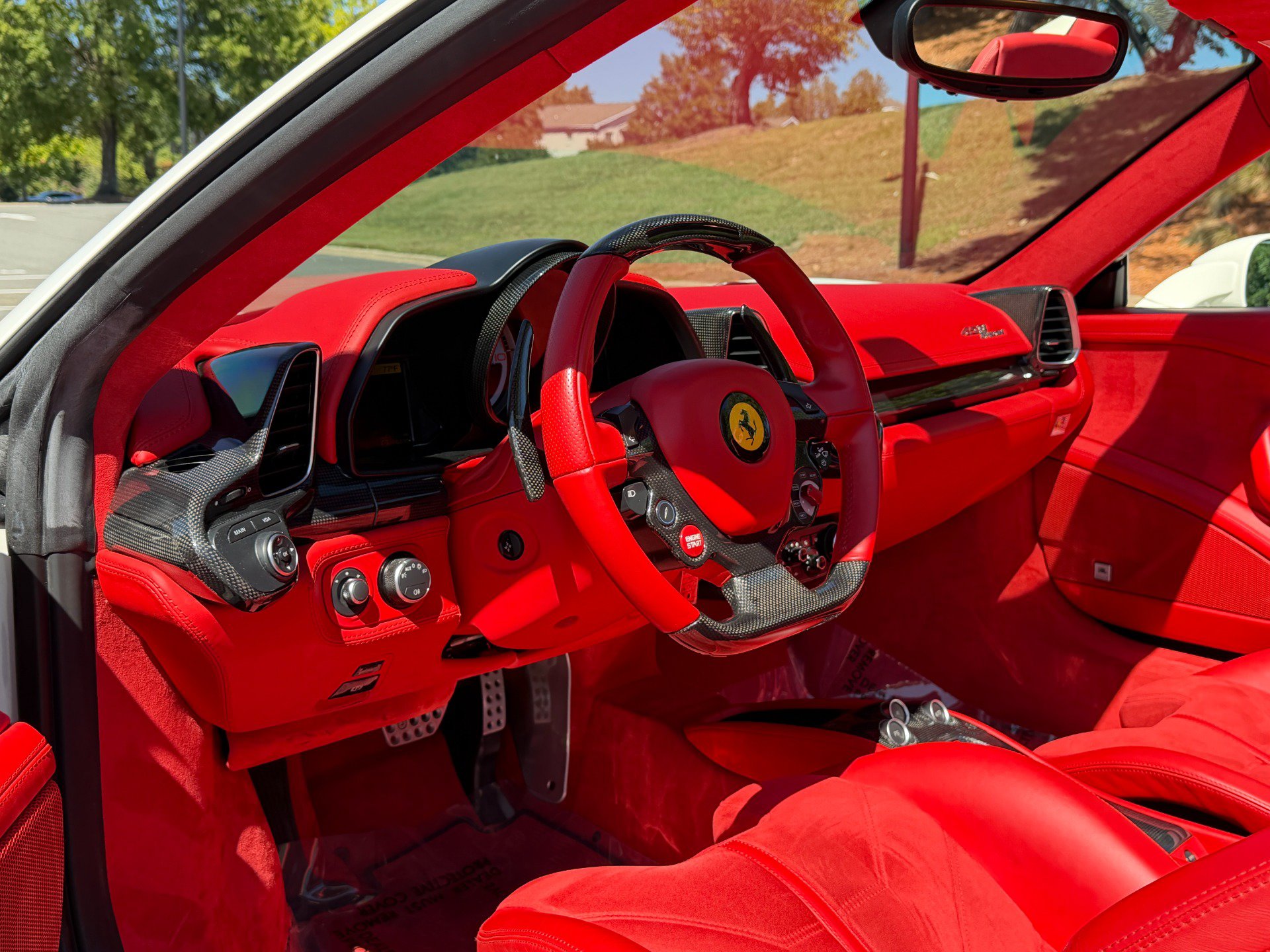 Used 2015 Ferrari 458 Spider RWD image 48