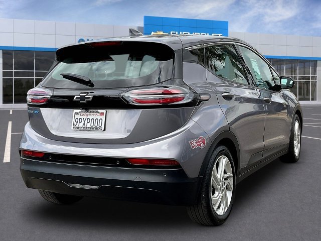Used 2023 Chevrolet Bolt LT w/ Driver Confidence Package FWD image 7