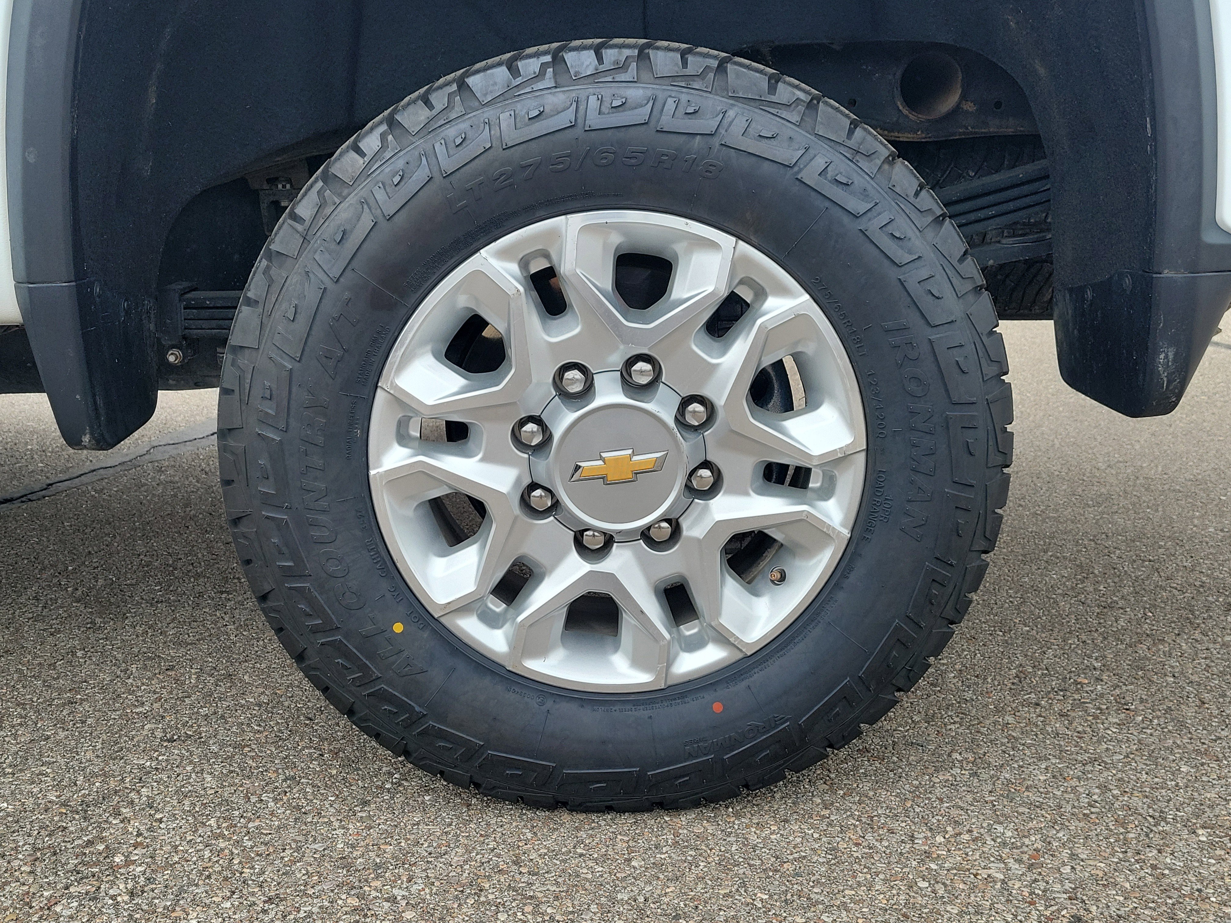 Used 2024 Chevrolet Silverado 2500 LT image 5