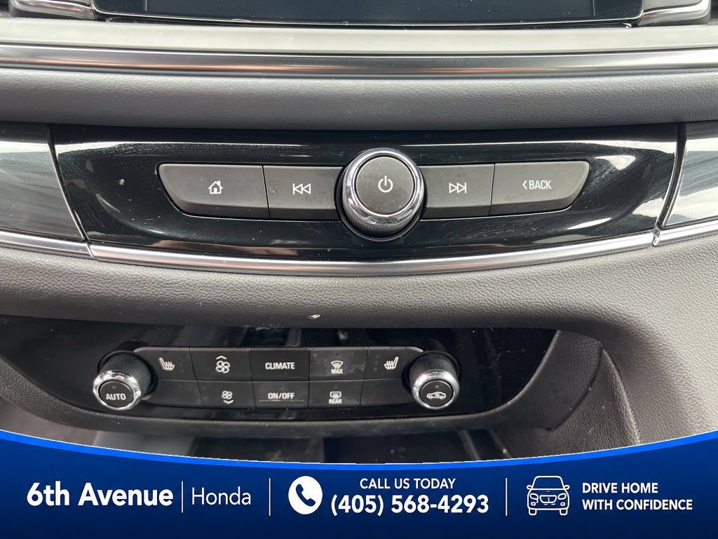 Used 2023 Buick Enclave Essence w/ Sport Touring Edition FWD image 34