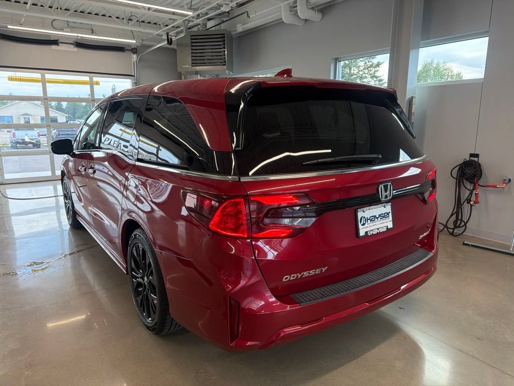 Used 2025 Honda Odyssey Sport-L image 4