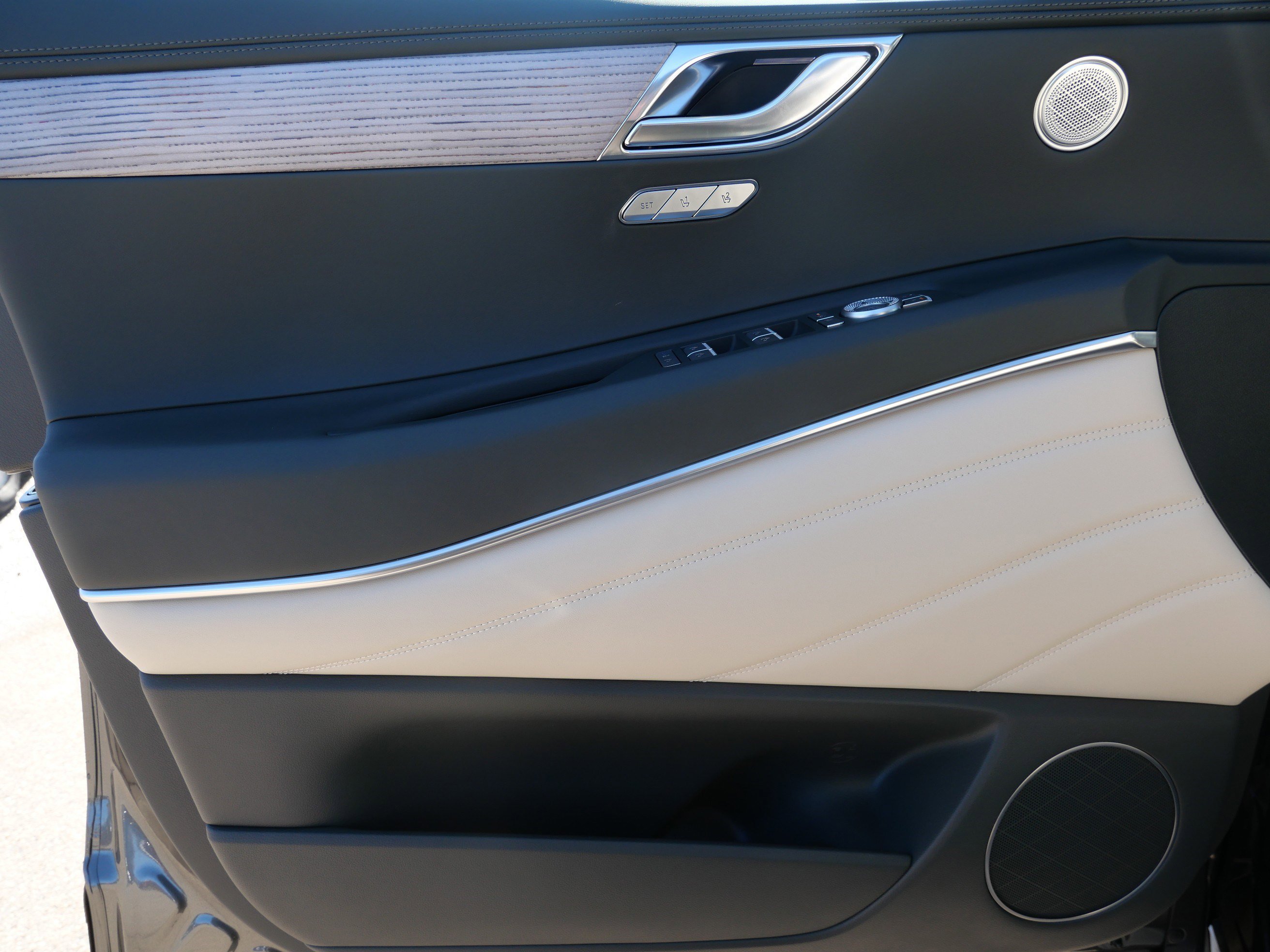 New 2026 Genesis GV80 2.5T Select image 4