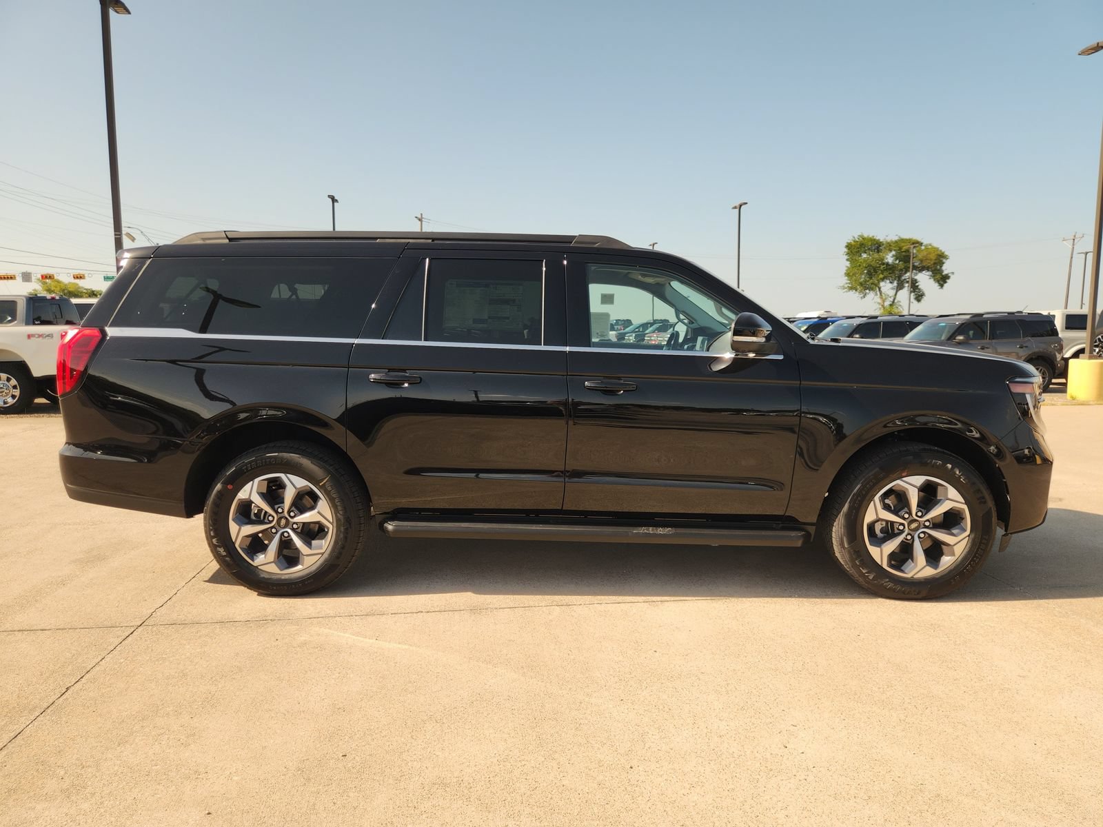 New 2027 Ford Expedition Max Active RWD image 7