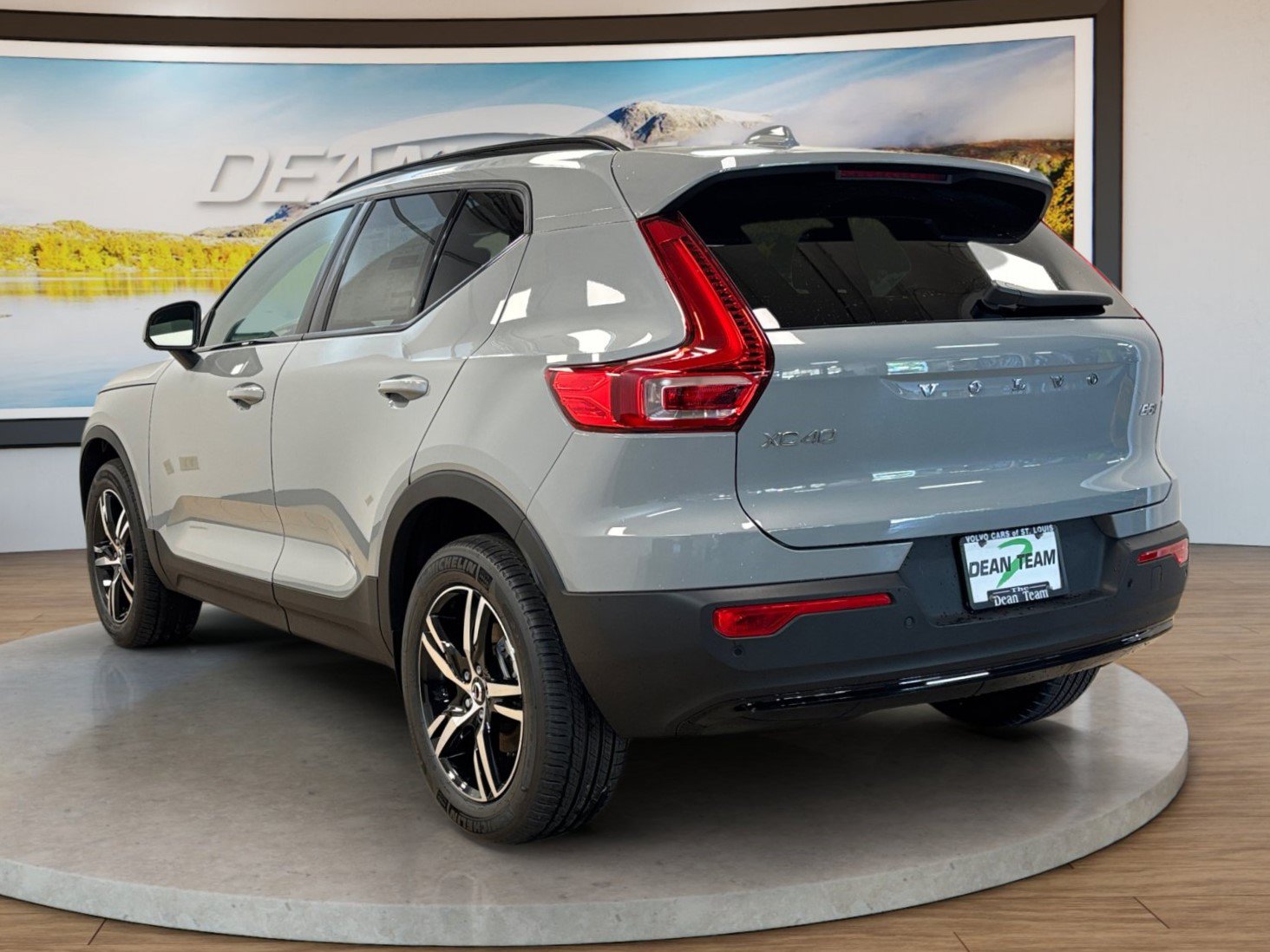 New 2026 Volvo XC40 B5 Core w/ Protection Package Premier AWD/4WD image 7