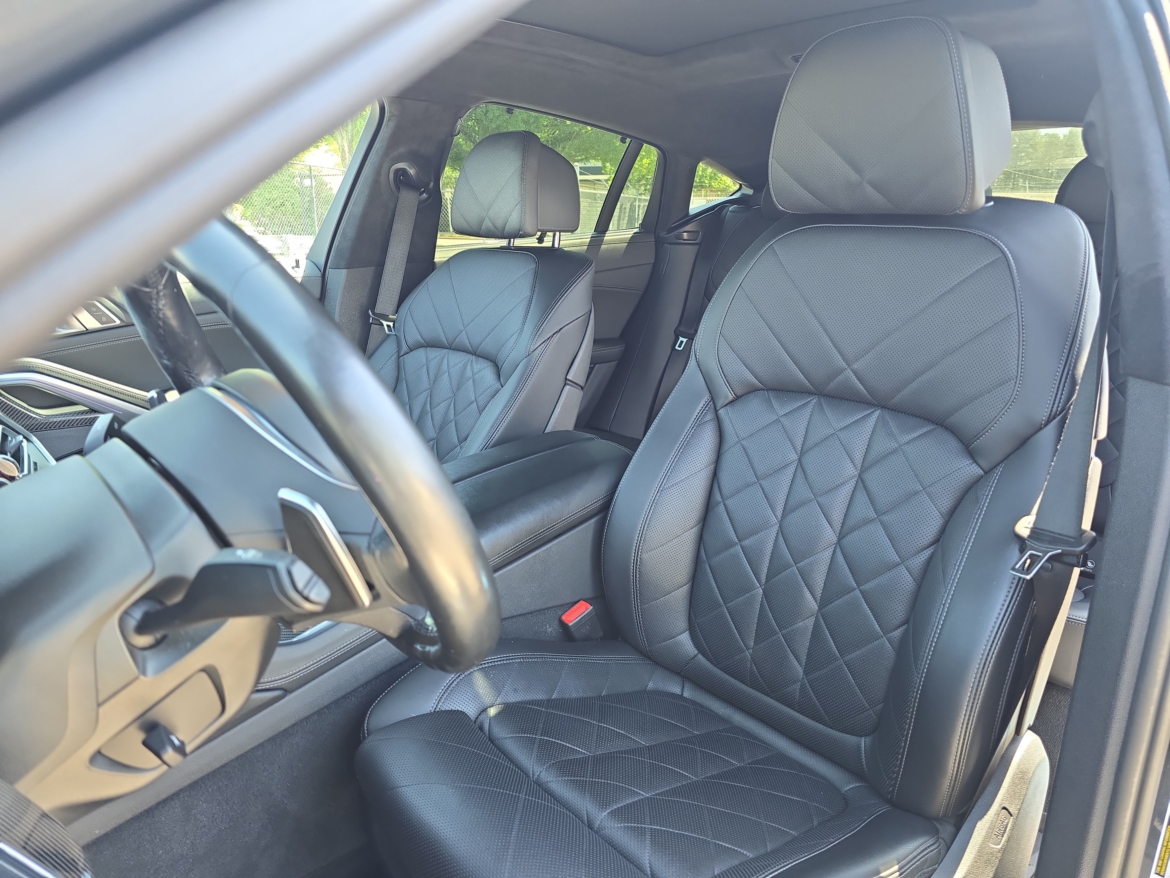Used 2023 BMW X6 M50i w/ Executive Package AWD/4WD image 14