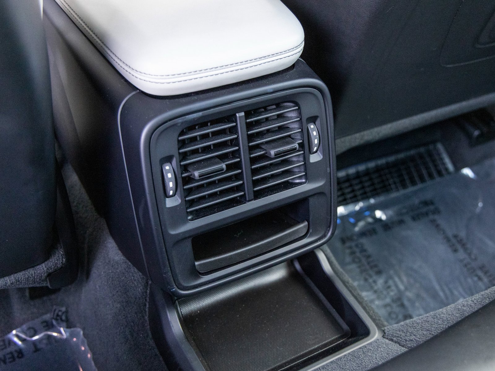 Certified 2022 Porsche Taycan 4 Cross Turismo image 41