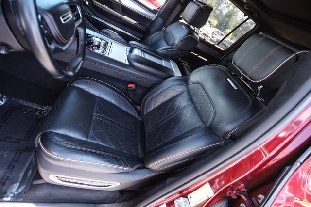 Used 2022 Jeep Grand Wagoneer Series III w/ Flexible Seating Group AWD/4WD image 74