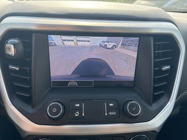 Used 2023 GMC Acadia SLE w/ Driver Convenience Package image 15