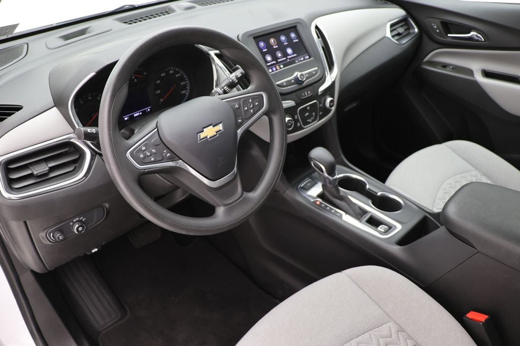 Used 2023 Chevrolet Equinox LS w/ Driver Confidence II Package AWD/4WD image 13