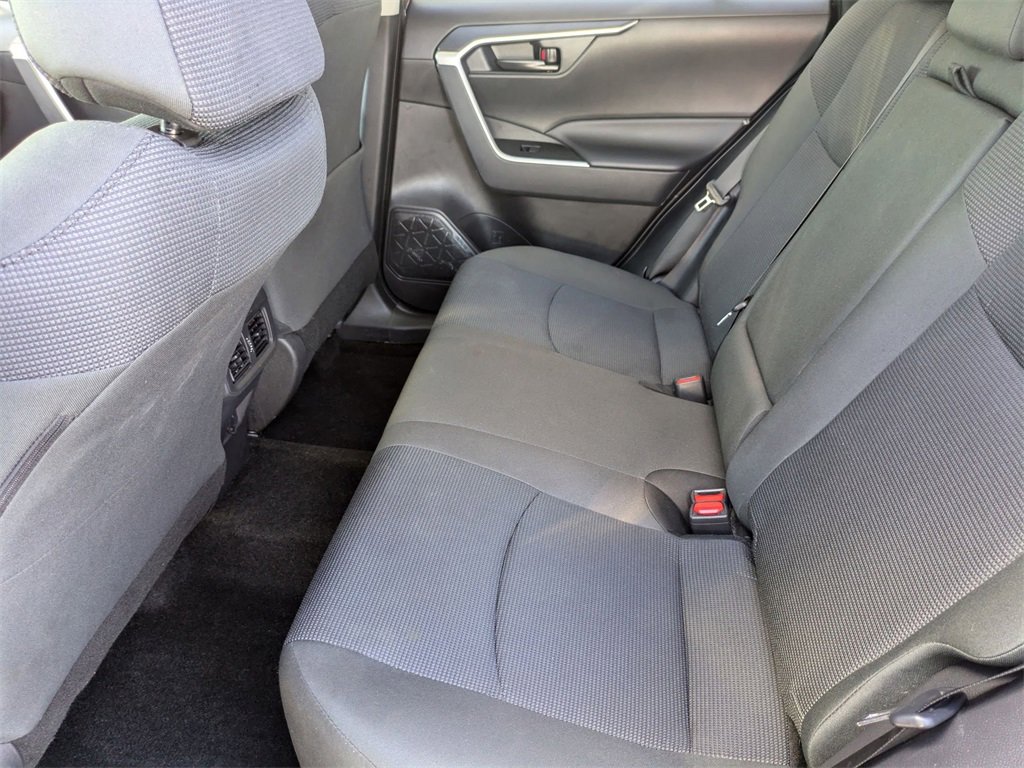 Used 2025 Toyota RAV4 LE image 28