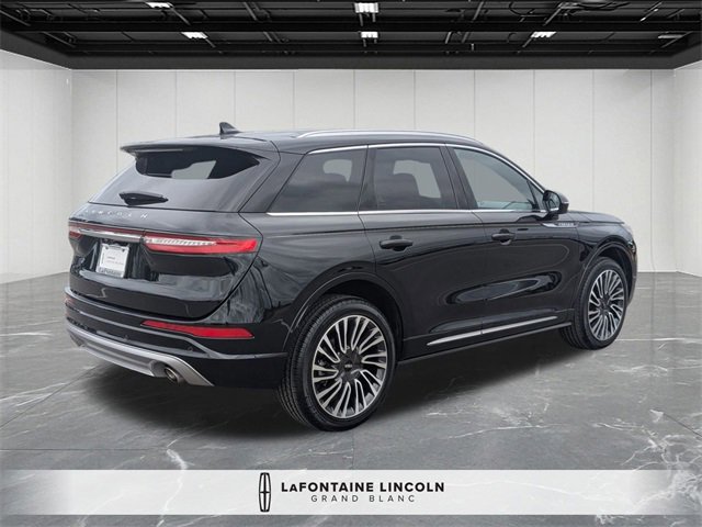 Certified 2022 Lincoln Corsair Reserve w/ Sport Package image 6
